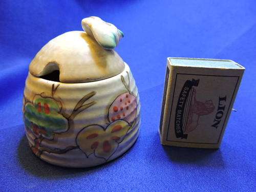 Clarice Cliff C1930's honey pot and lid